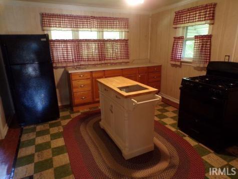 504 S Walnut Street Hartford City IN 47348