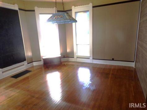 504 S Walnut Street Hartford City IN 47348
