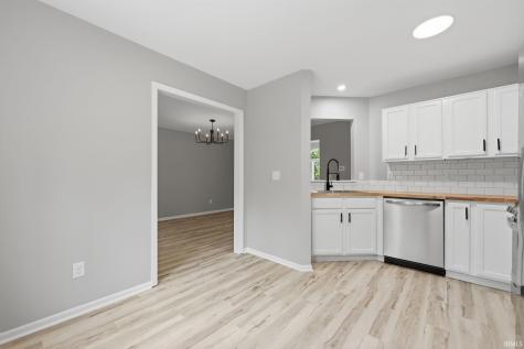 7718 Currie Hill Court Fort Wayne IN 46804