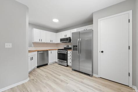 7718 Currie Hill Court Fort Wayne IN 46804