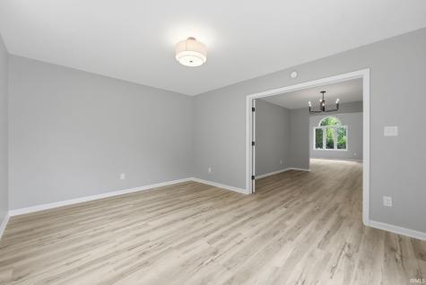 7718 Currie Hill Court Fort Wayne IN 46804