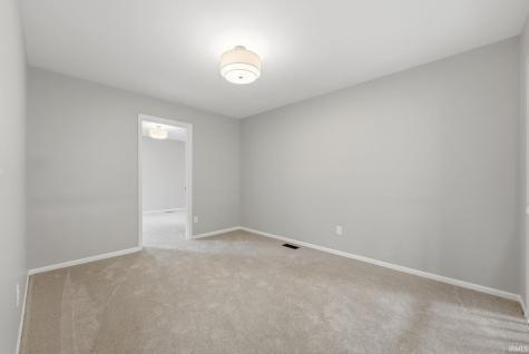 7718 Currie Hill Court Fort Wayne IN 46804