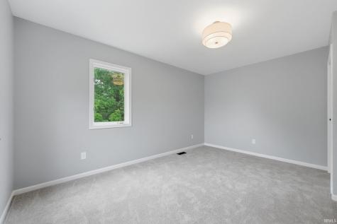 7718 Currie Hill Court Fort Wayne IN 46804
