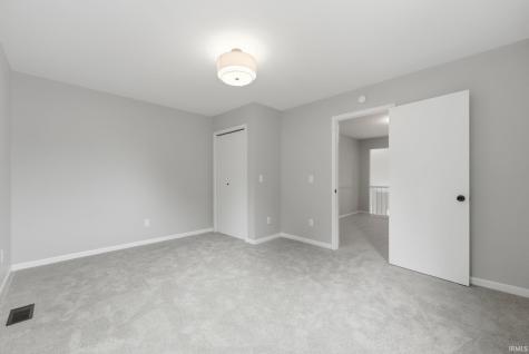 7718 Currie Hill Court Fort Wayne IN 46804