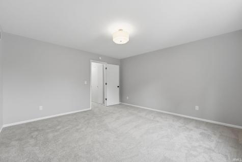 7718 Currie Hill Court Fort Wayne IN 46804