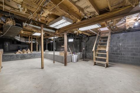 1708 K Street Bedford IN 47421