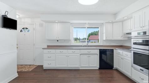 10012 Hosler Road Leo IN 46765