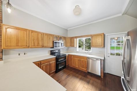 201 W 1st Street Warren IN 46792