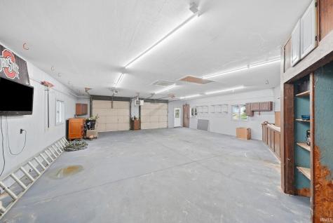 201 W 1st Street Warren IN 46792