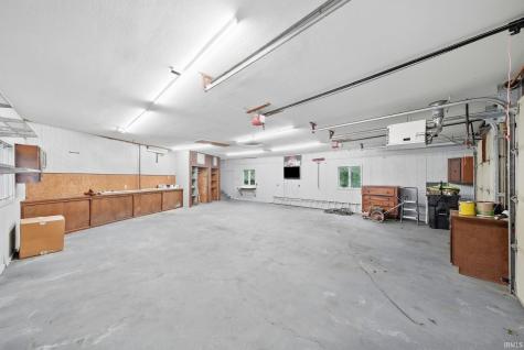 201 W 1st Street Warren IN 46792