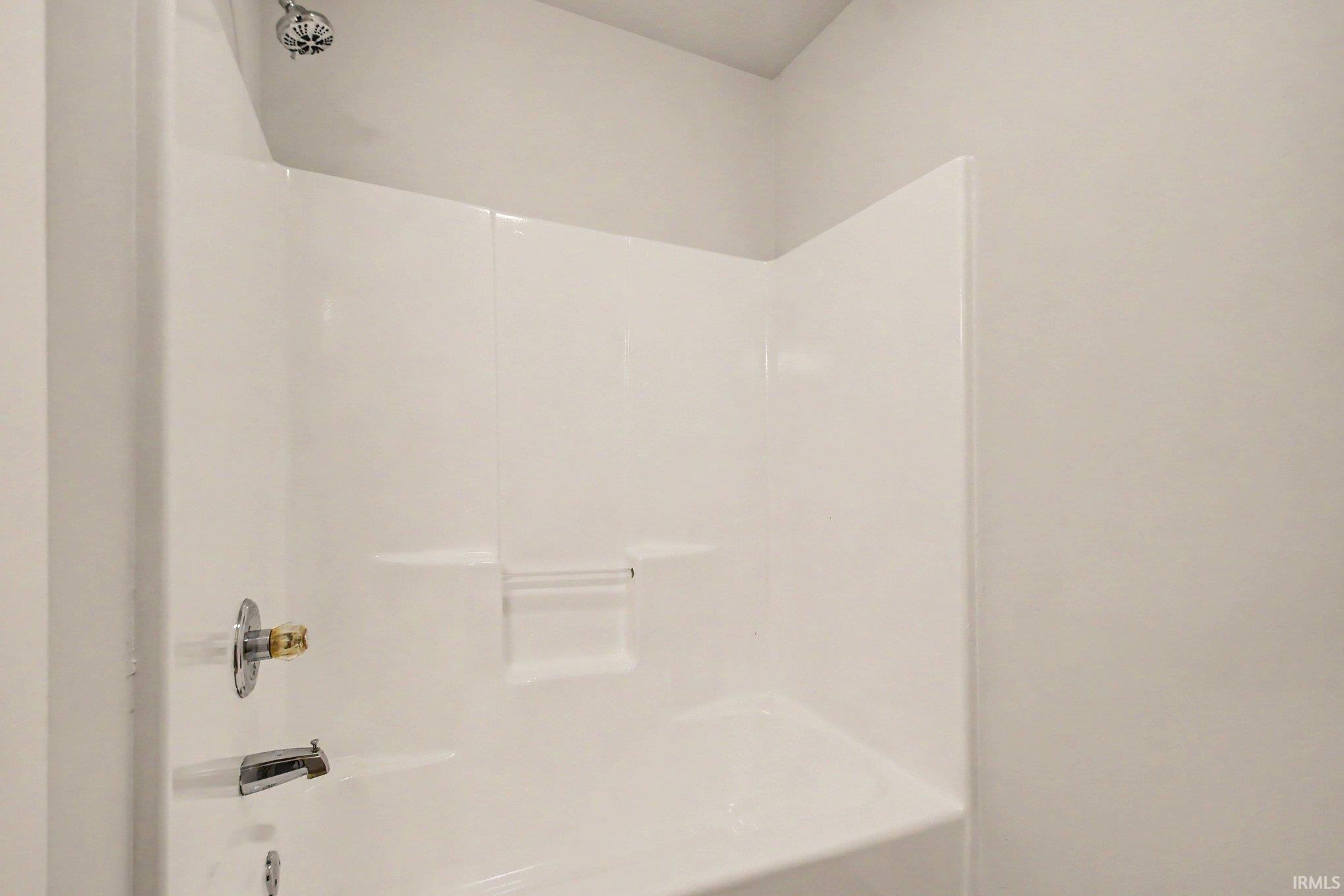 56275 Ellen Avenue Mishawaka IN 46545