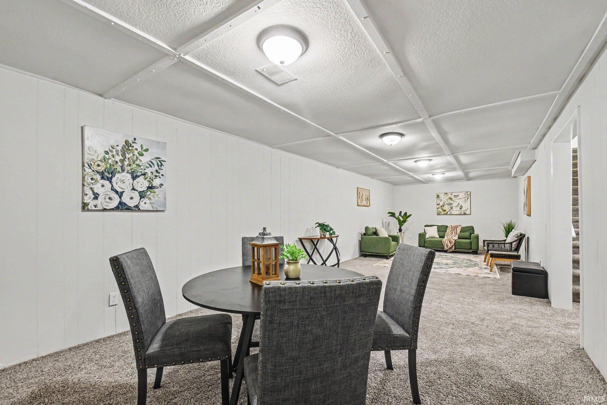 56275 Ellen Avenue Mishawaka IN 46545