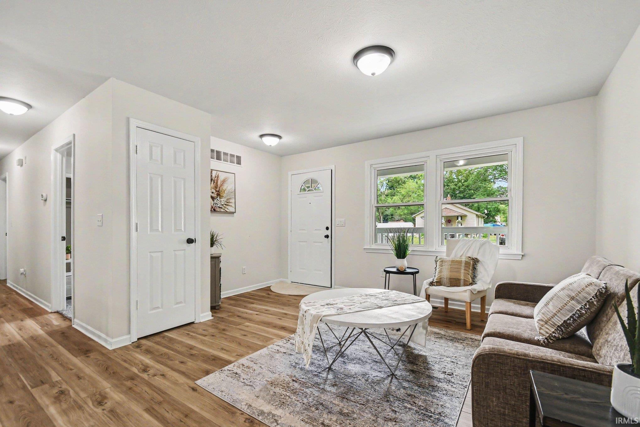 56275 Ellen Avenue Mishawaka IN 46545