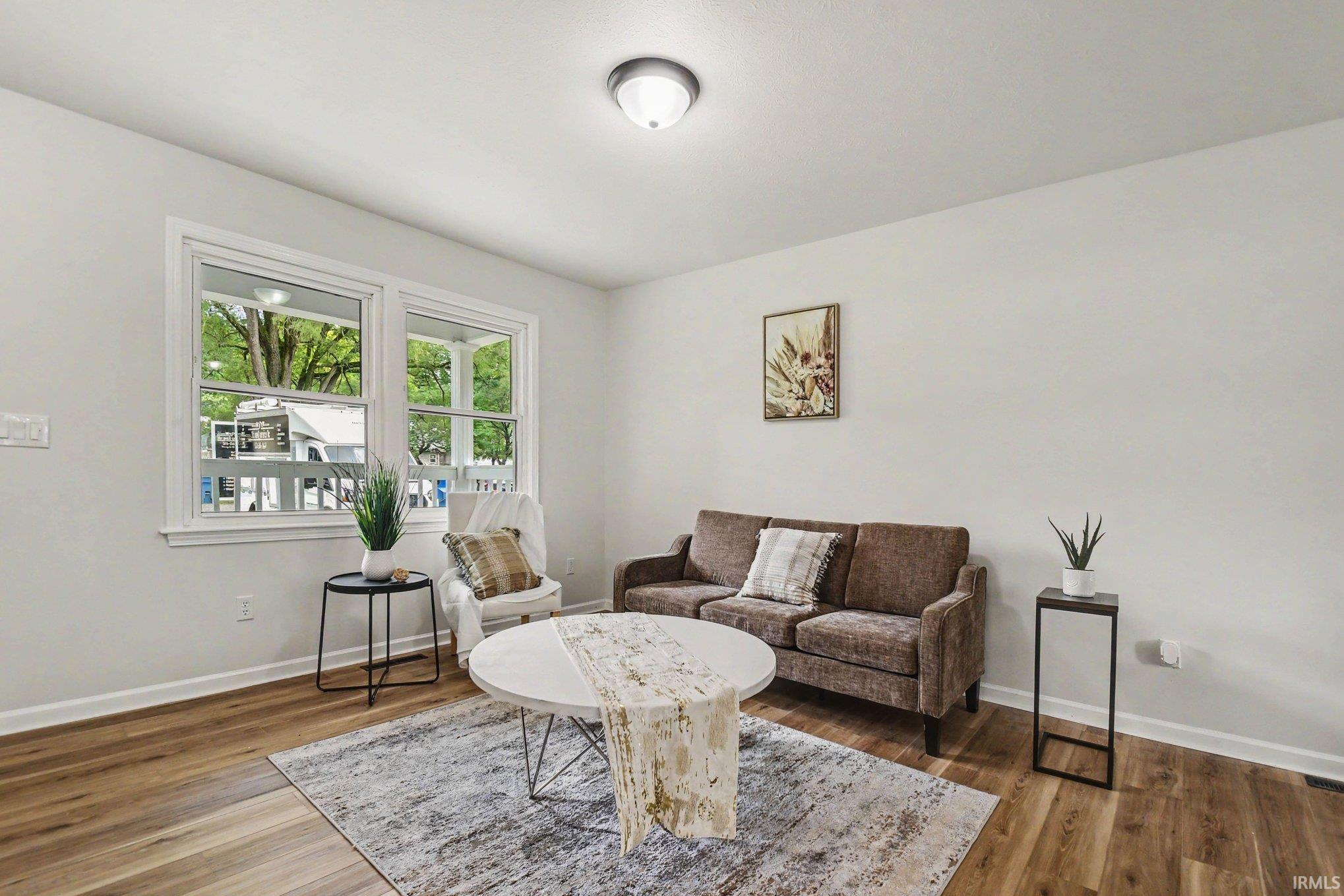 56275 Ellen Avenue Mishawaka IN 46545