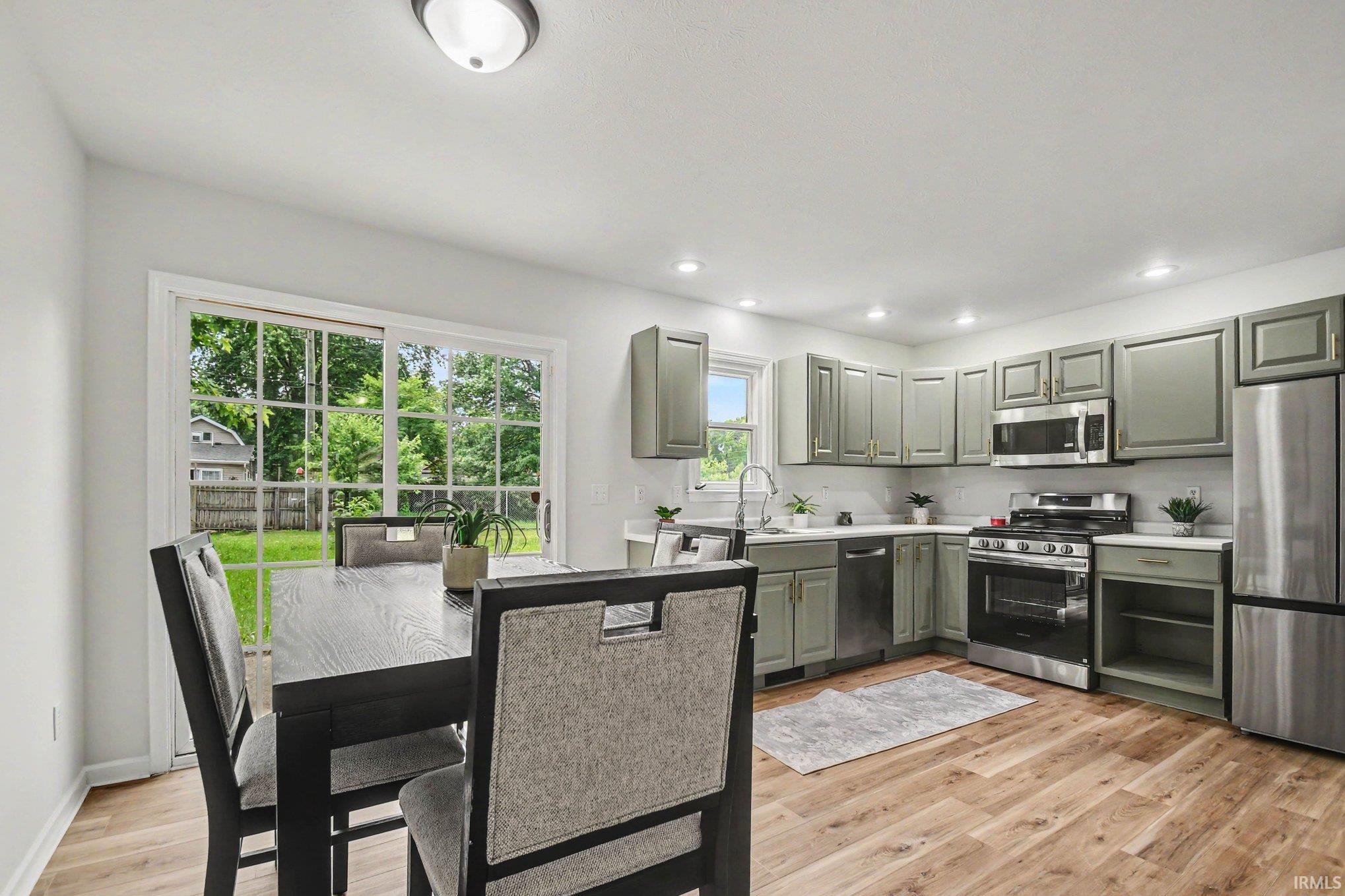 56275 Ellen Avenue Mishawaka IN 46545