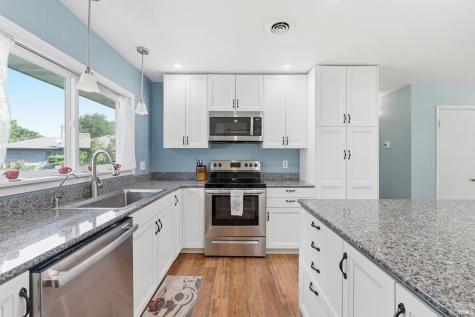 6521 Donna Drive Fort Wayne IN 46819