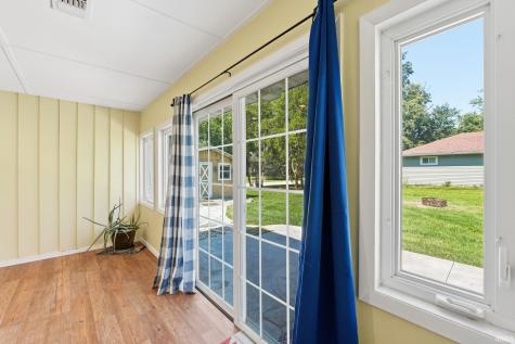 6521 Donna Drive Fort Wayne IN 46819