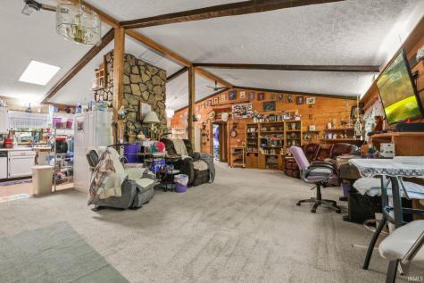 1222 Wpa Road Mitchell IN 47446