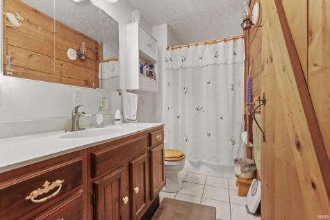 1222 Wpa Road Mitchell IN 47446