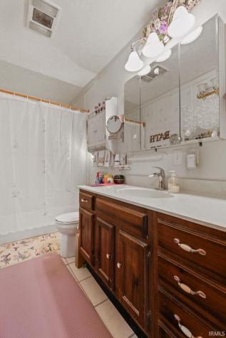 1222 Wpa Road Mitchell IN 47446