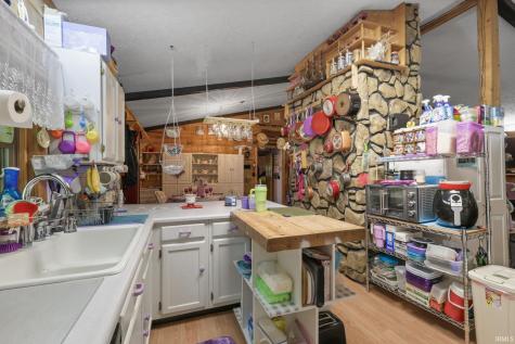 1222 Wpa Road Mitchell IN 47446