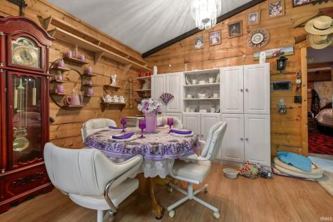 1222 Wpa Road Mitchell IN 47446