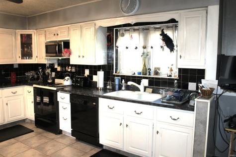 1105 N 170 W Angola IN 46703