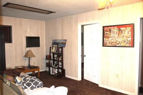1105 N 170 W Angola IN 46703