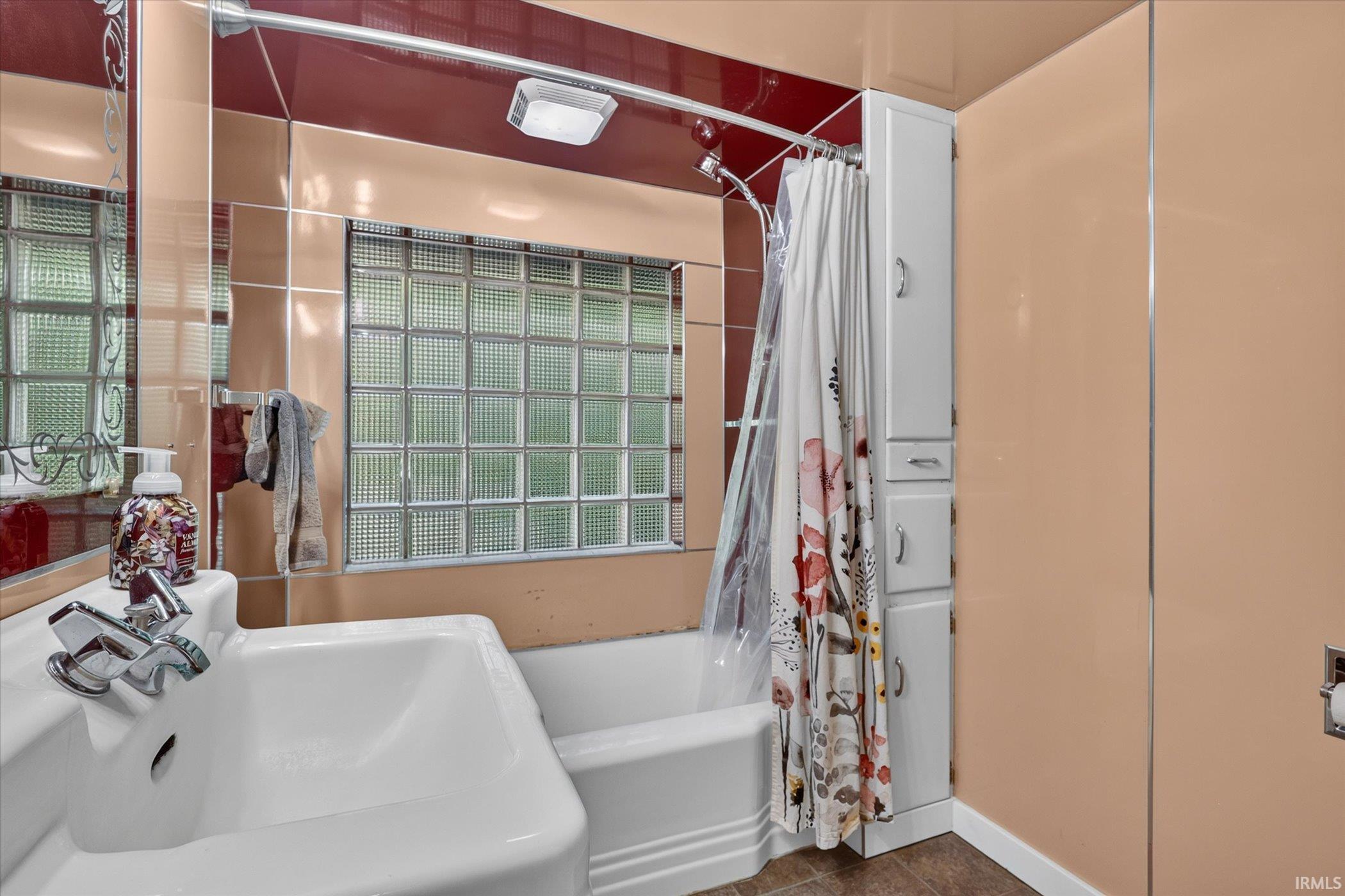 2111 Bashor Road Goshen IN 46526