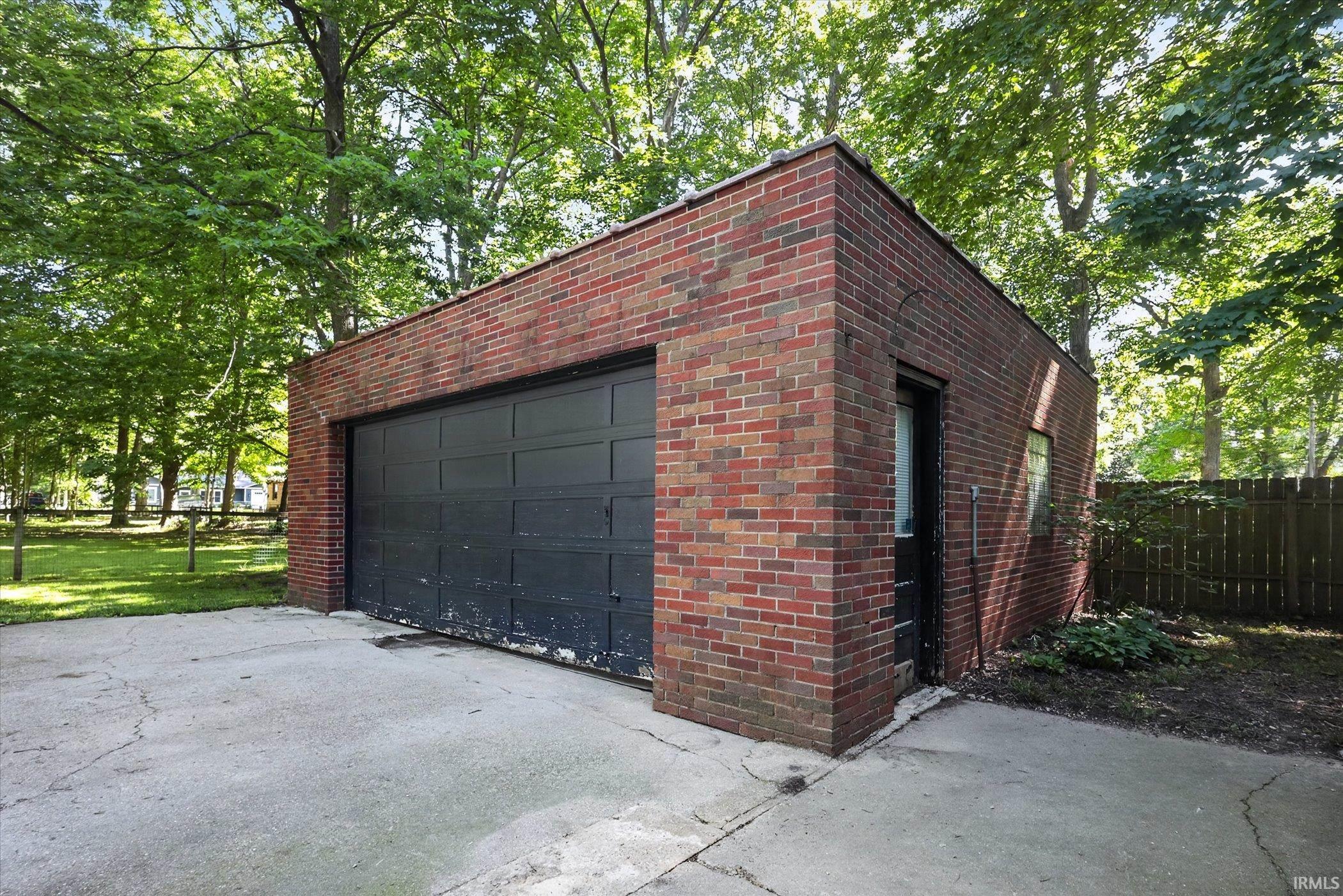 2111 Bashor Road Goshen IN 46526