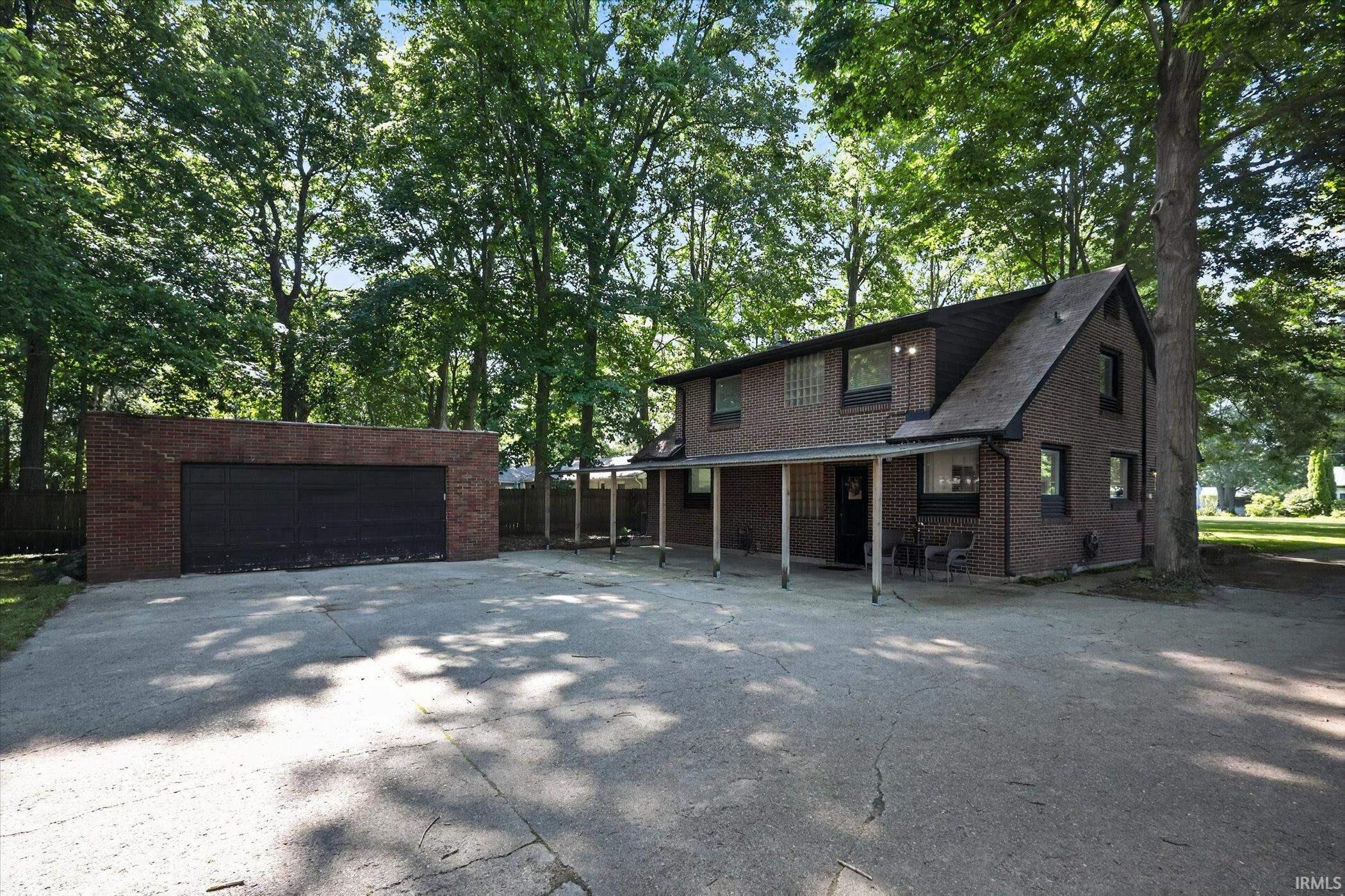 2111 Bashor Road Goshen IN 46526