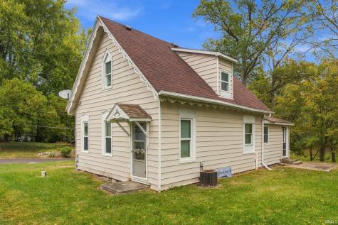 113 E 9th Street Burlington IN 46915