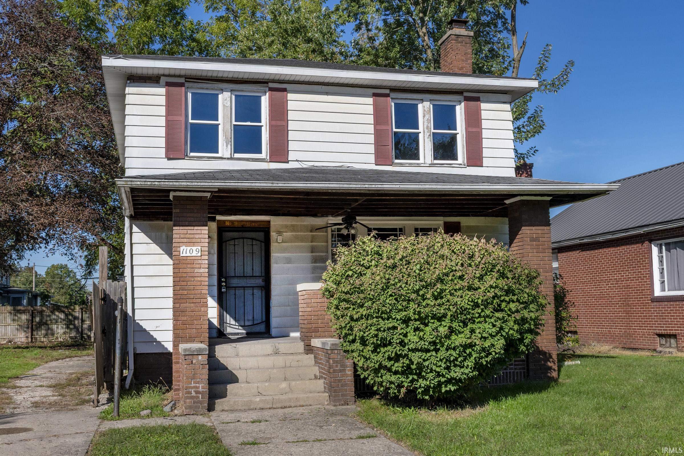 1109 Diamond Avenue South Bend IN 46628
