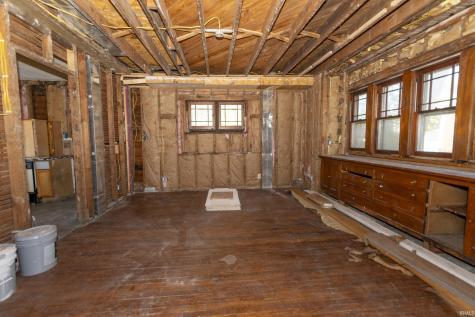 1109 Diamond Avenue South Bend IN 46628
