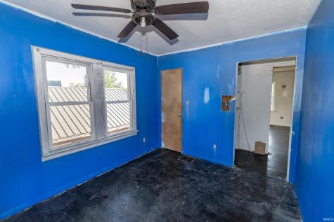 1109 Diamond Avenue South Bend IN 46628