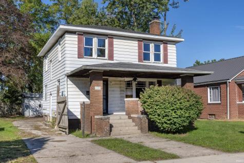 1109 Diamond Avenue South Bend IN 46628