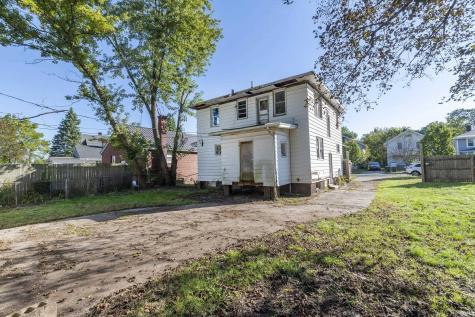 1109 Diamond Avenue South Bend IN 46628