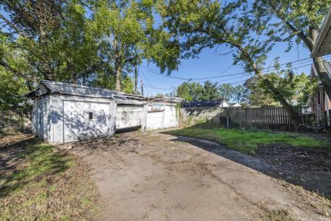 1109 Diamond Avenue South Bend IN 46628
