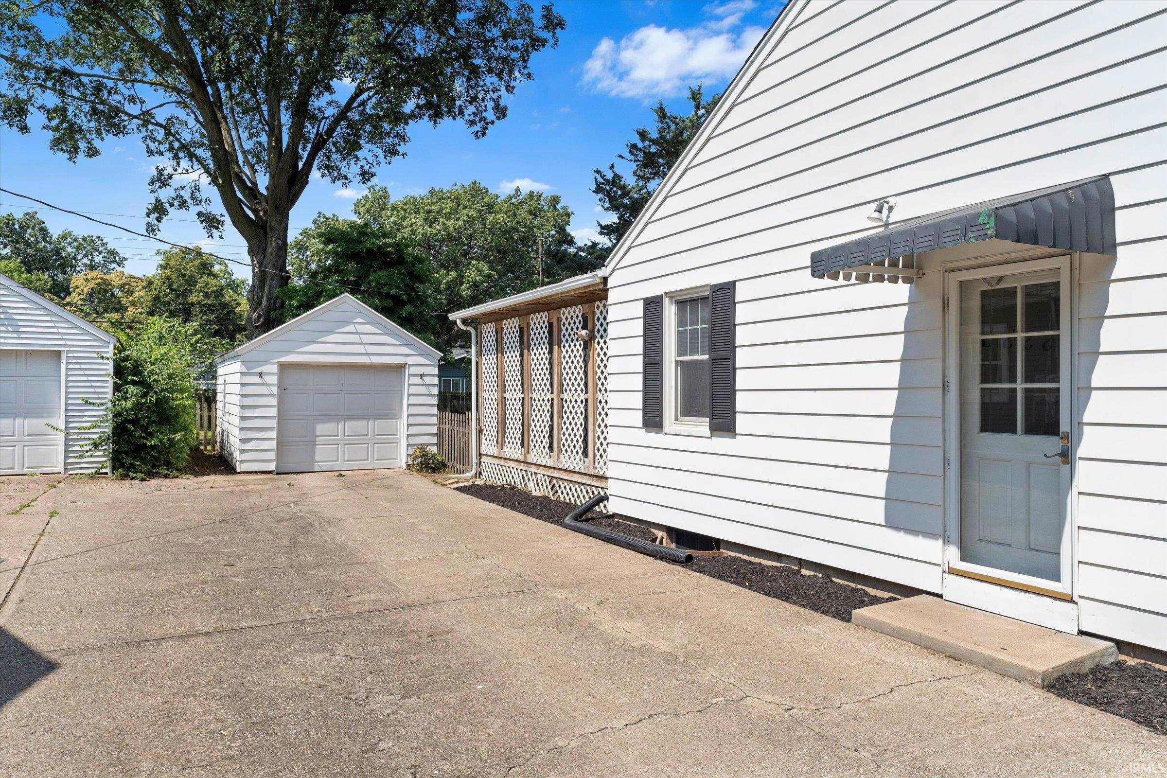 717 Northwood Drive South Bend IN 46617