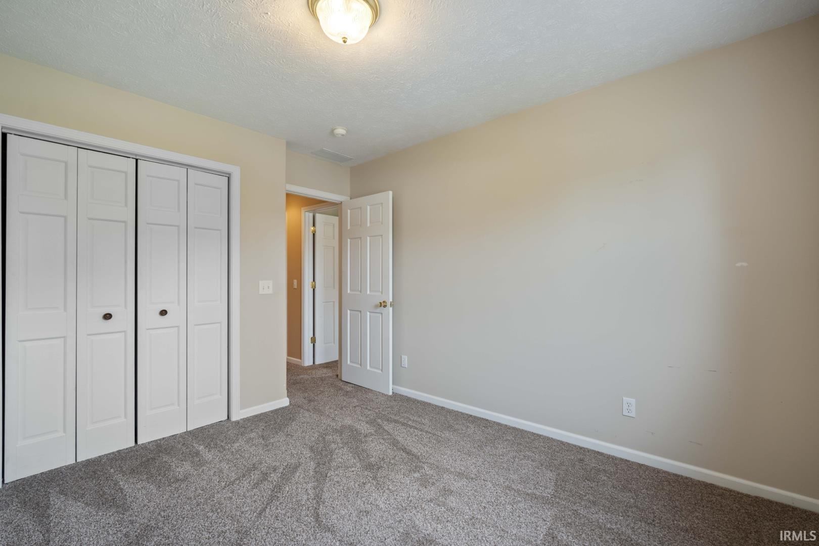 260 Gilliam Drive Warsaw IN 46590