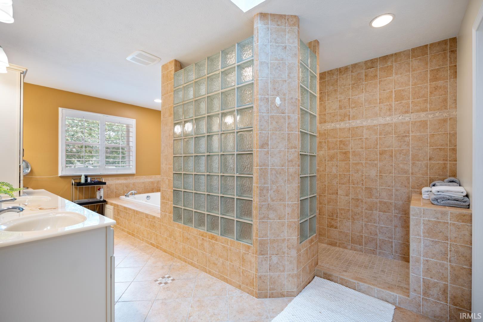 260 Gilliam Drive Warsaw IN 46590