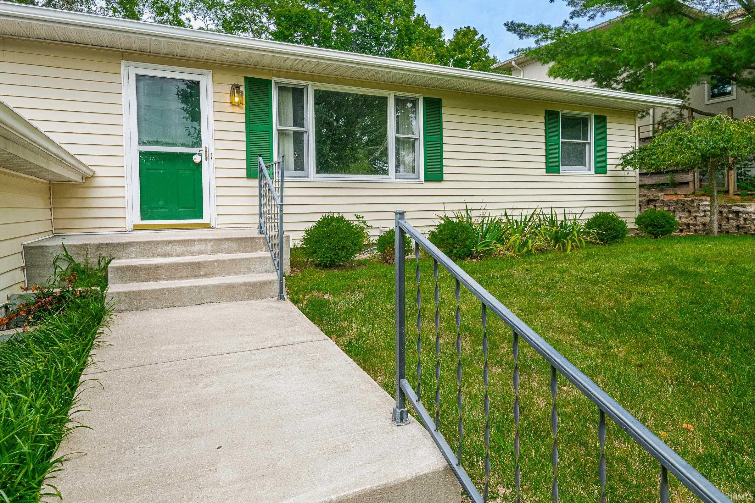 1909 E Wilton Court Bloomington IN 47401
