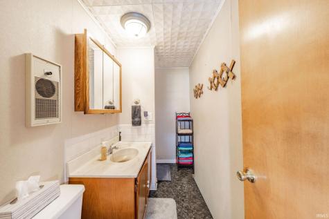 548 E State Road 28 Alexandria IN 46001