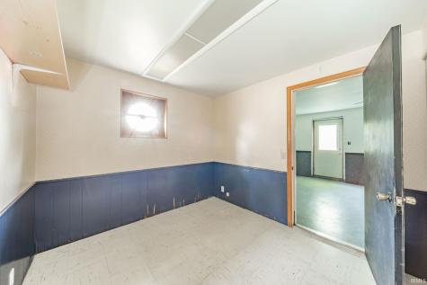 548 E State Road 28 Alexandria IN 46001