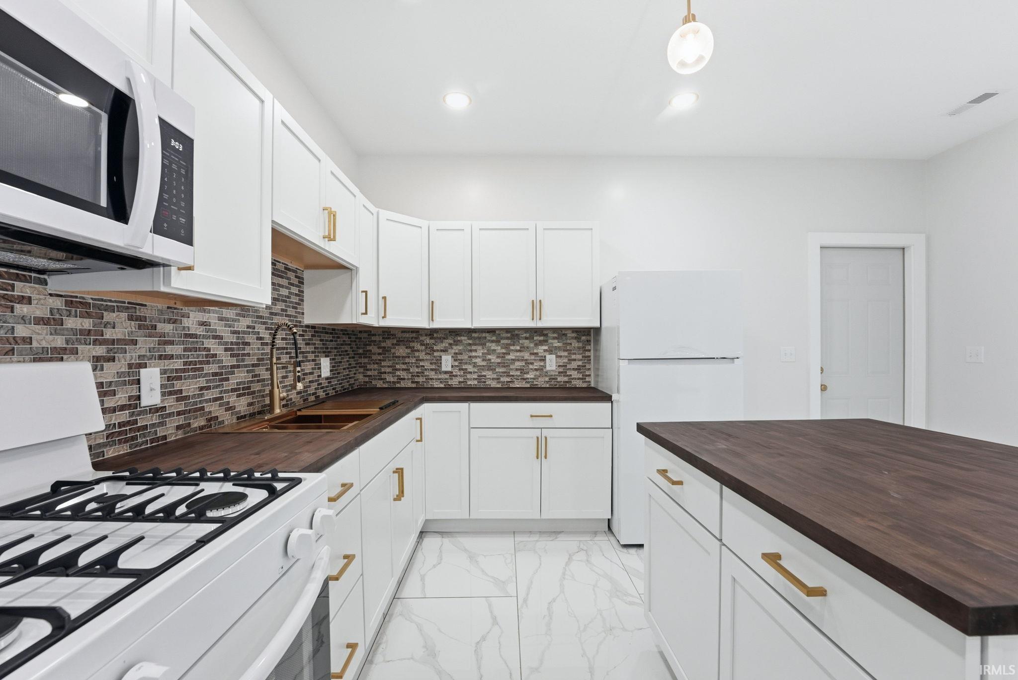 26299 Cr 4 Avenue Elkhart IN 46514