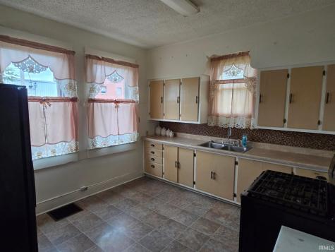 1008 S Adams Street Marion IN 46953