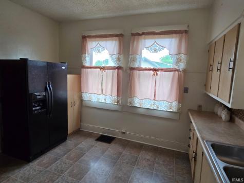 1008 S Adams Street Marion IN 46953