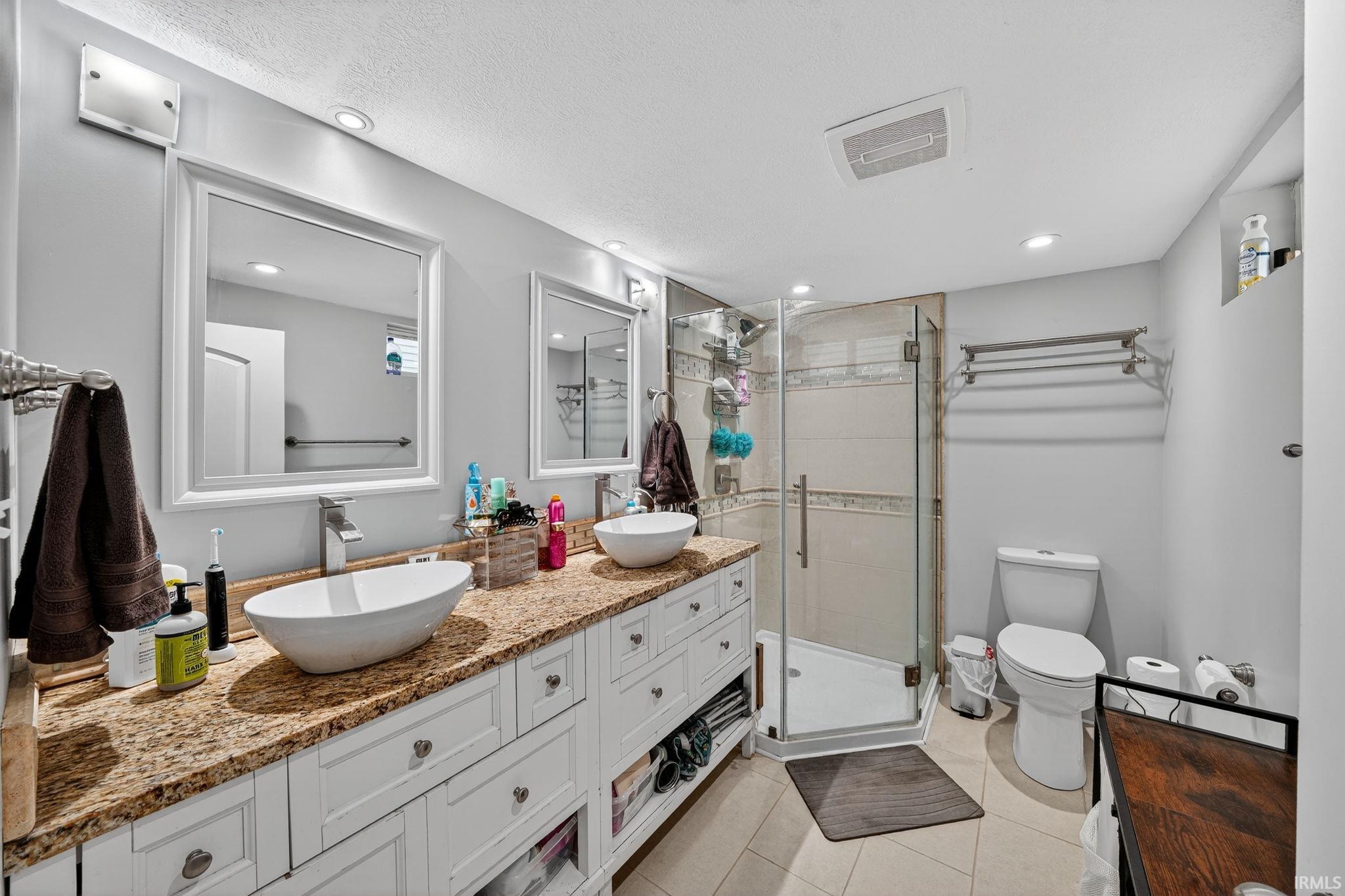 2240 Parkview Place South Bend IN 46616