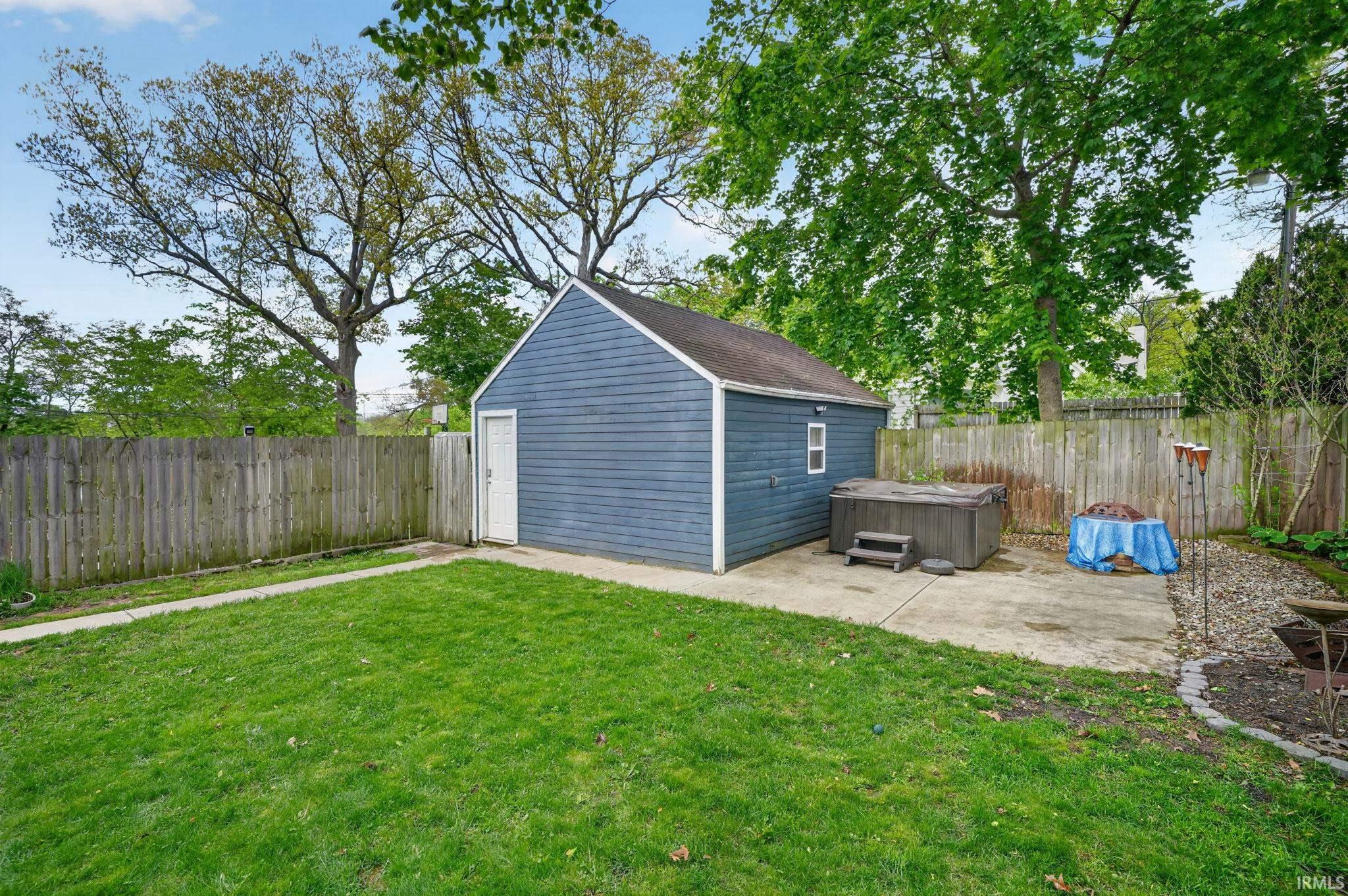 2240 Parkview Place South Bend IN 46616