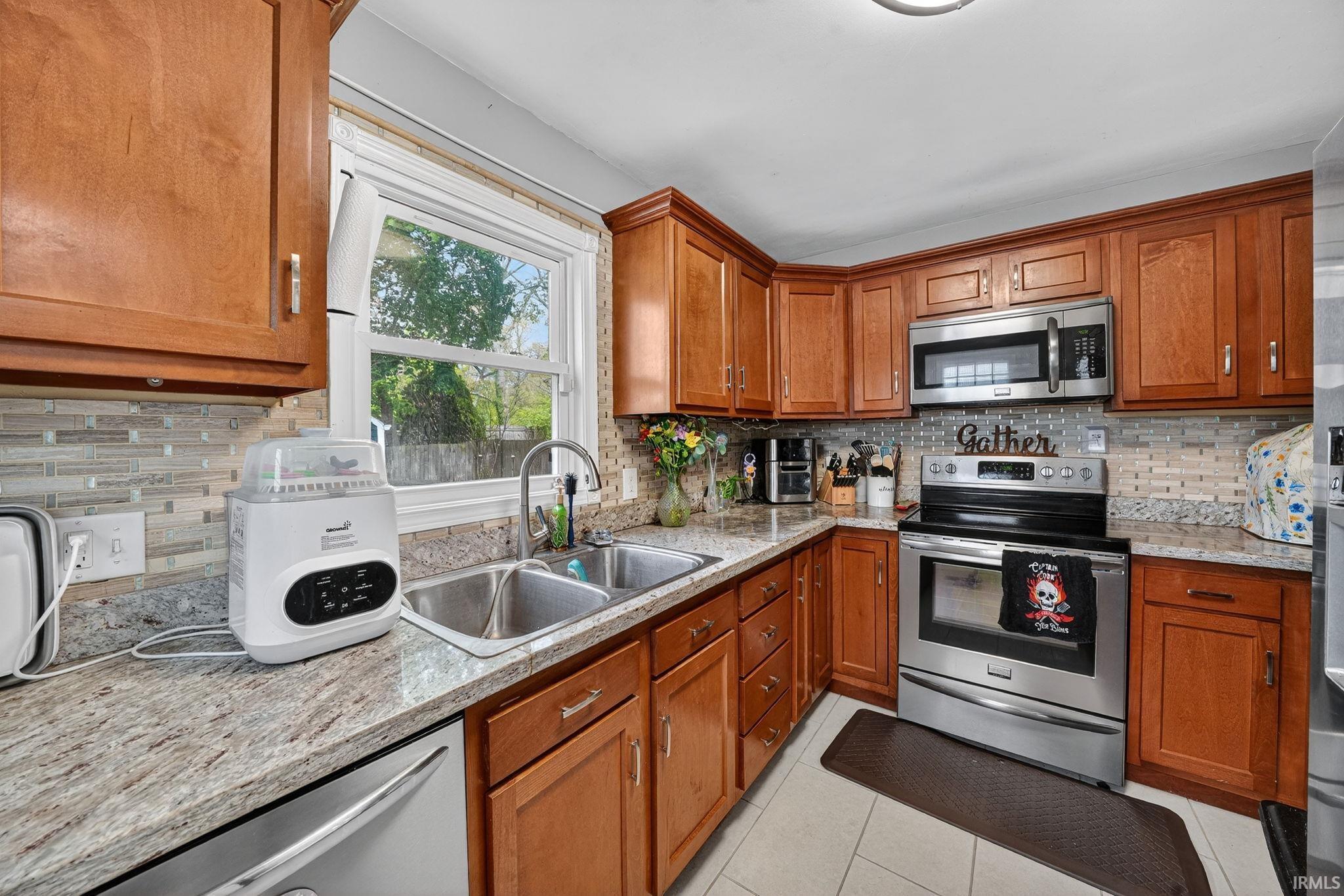 2240 Parkview Place South Bend IN 46616